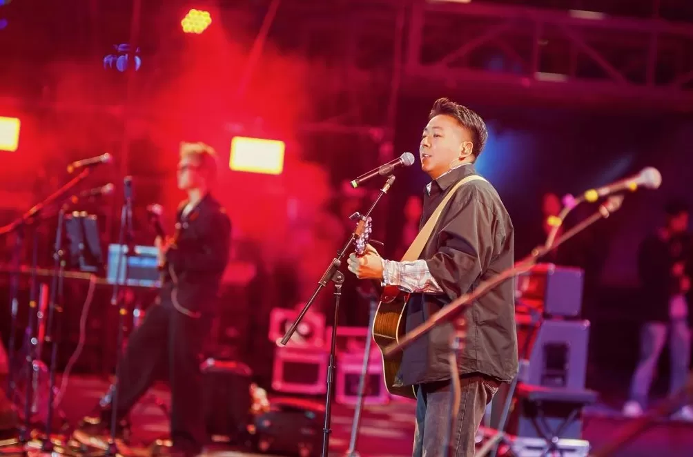 在帕米尔高原星空下，品冠平安唱响沪喀同心新篇章-第5张图片-