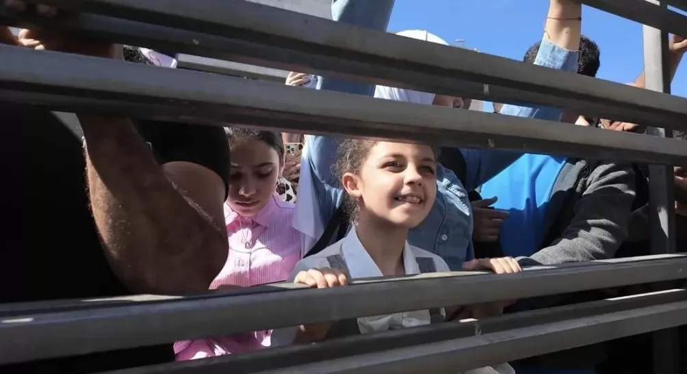 巴勒斯坦被扣押人员获释，700多天的等待与归来-第1张图片-