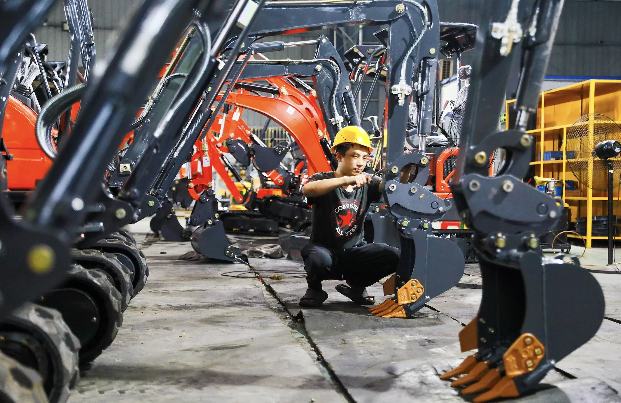 9月挖掘机销量同比大涨25.4%，内外需共振下景气度有望延续-第1张图片-