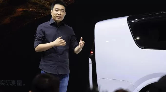 香港上市公司董事薪酬榜出炉：李想6.8亿港元居首-第1张图片-