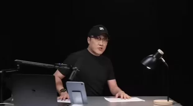 王自如宣布重新创业，回应去罗永浩播客：过气网红配不上罗老师的节目；此前两人曾“约架”直播间，辩论3小时-第5张图片-