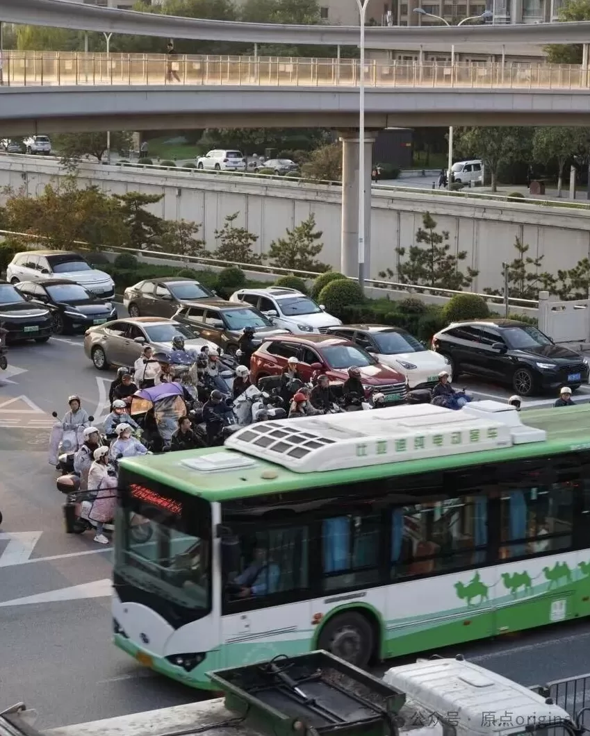 他们想要救救公交-第4张图片-