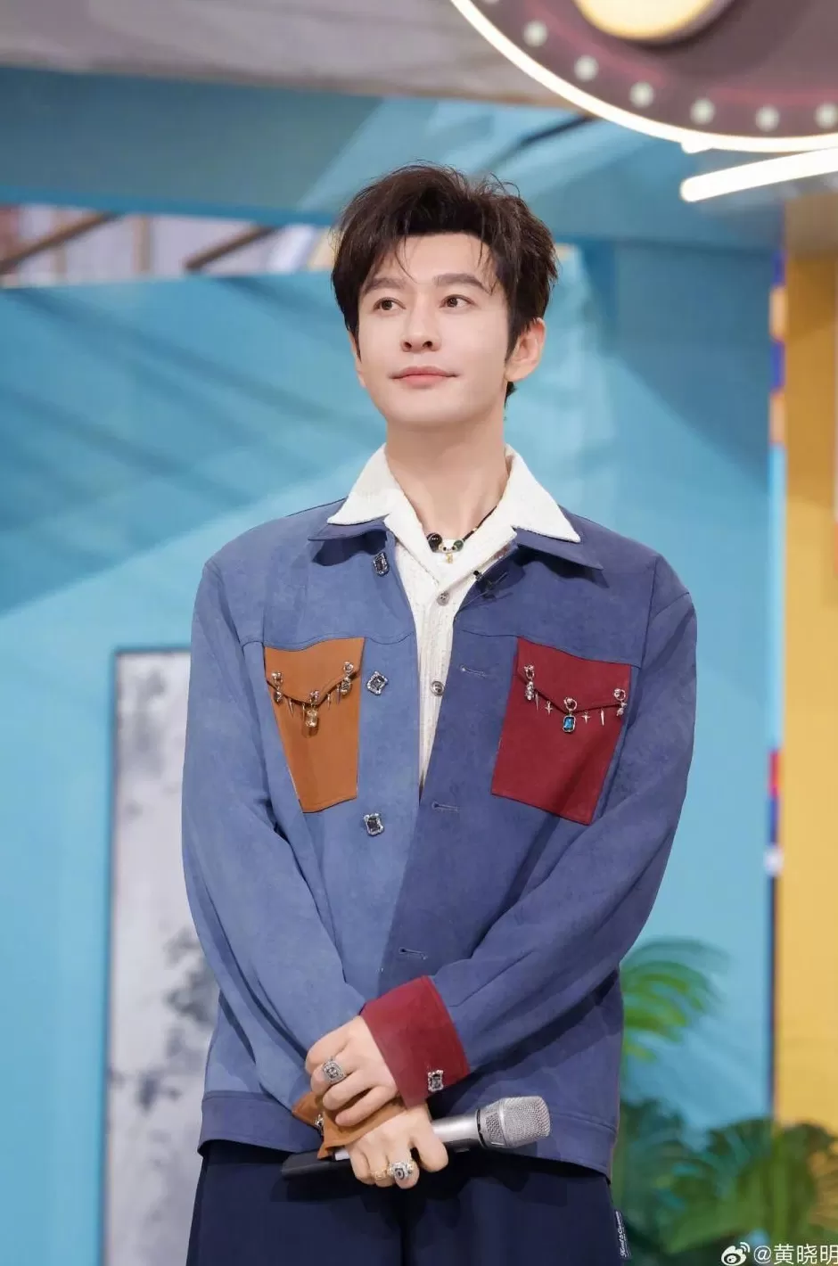 黄晓明自曝曾因“闹太套”抑郁：路边的狗都像在嘲笑我，内心痛苦只能微笑-第1张图片-