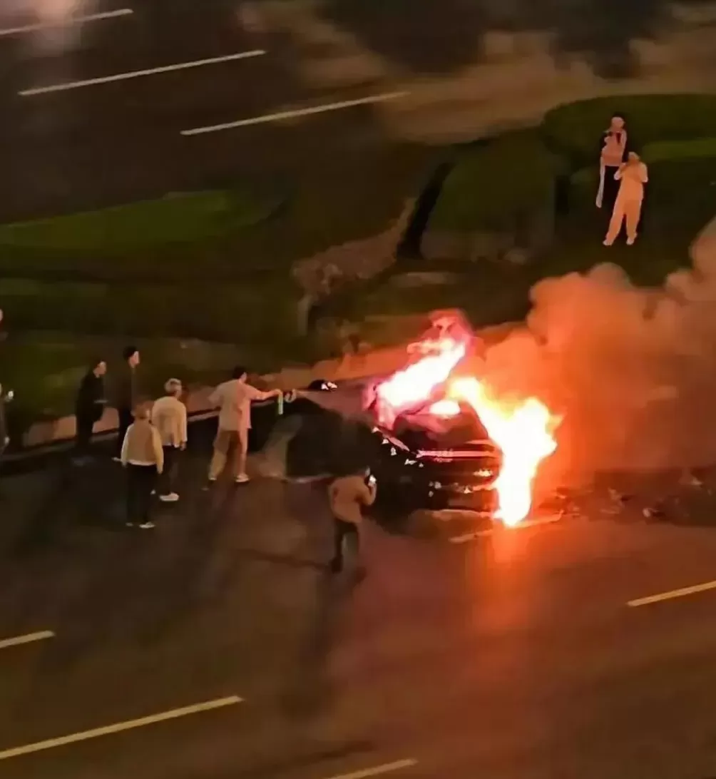 小米又发车祸，雷军人设渐崩-第3张图片-