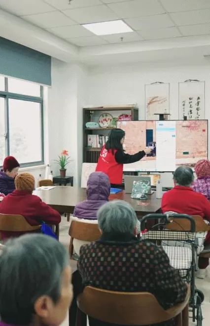 00后住进养老院：月租300元，和奶奶跨代共居-第6张图片-