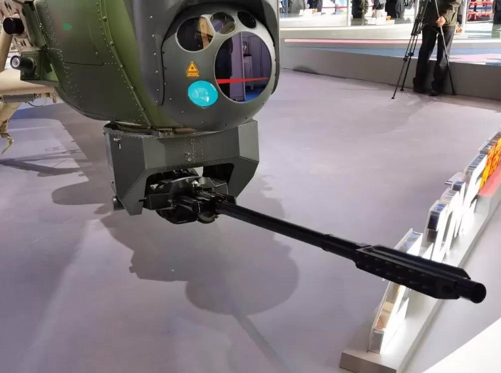 多图｜更强“霹雳火”：直-10ME武装直升机亮相天津直博会-第3张图片-