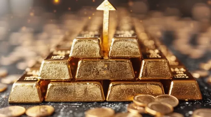 “客户量增加30%”，黄金回收持续升温！站上4240美元后金价怎么走？-第1张图片-