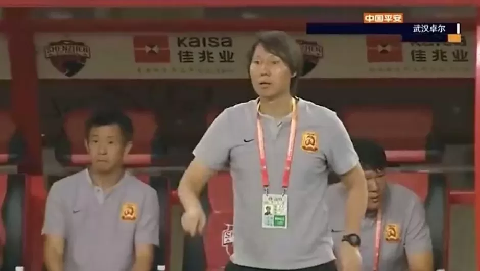 1场假球5000万！曝深圳6年前砸钱买武汉输李铁为李玮锋踢了个4-4-第2张图片-