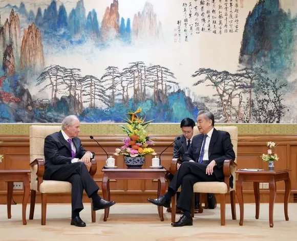 王毅会见黑石集团董事长兼首席执行官苏世民-第2张图片-