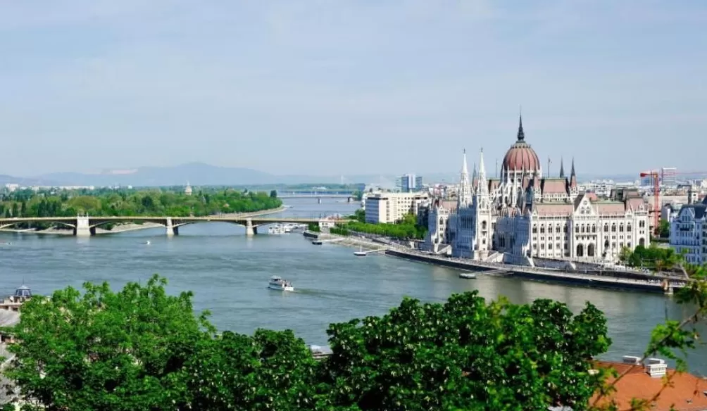 泽连斯基访美谈“战斧”前一日俄美总统“卡点”通话再约会面-第3张图片-