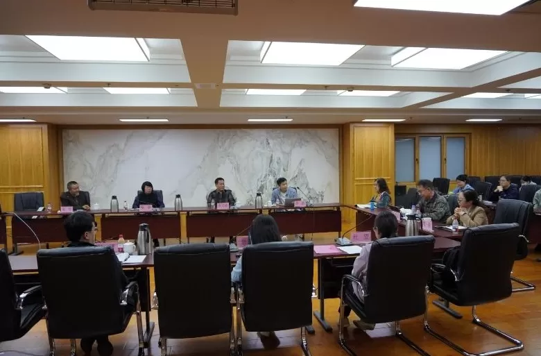 河源、昆仑与秦石刻-第2张图片-