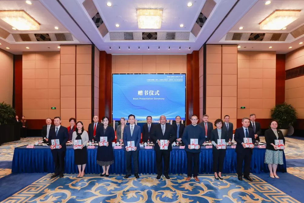 战争年代，宋庆龄引领他们为世界打开“了解中国的窗口”-第10张图片-