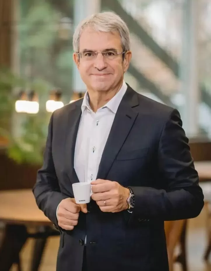 新老总刚上台，雀巢就宣布裁员1.6万人，股东很高兴：股价应声大涨-第2张图片-