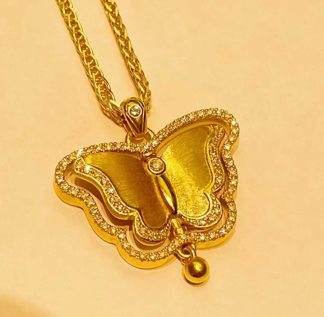 宝王府向老铺黄金发起挑战-第2张图片-