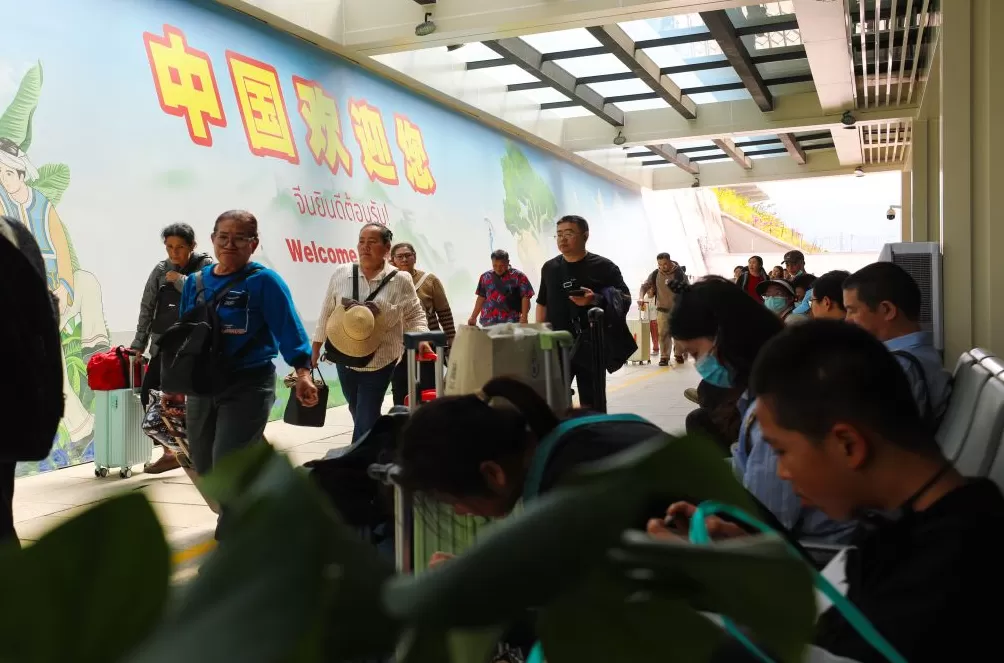 中老铁路跨境国际旅客突破60万人次，国际列车带火沿线景区-第3张图片-