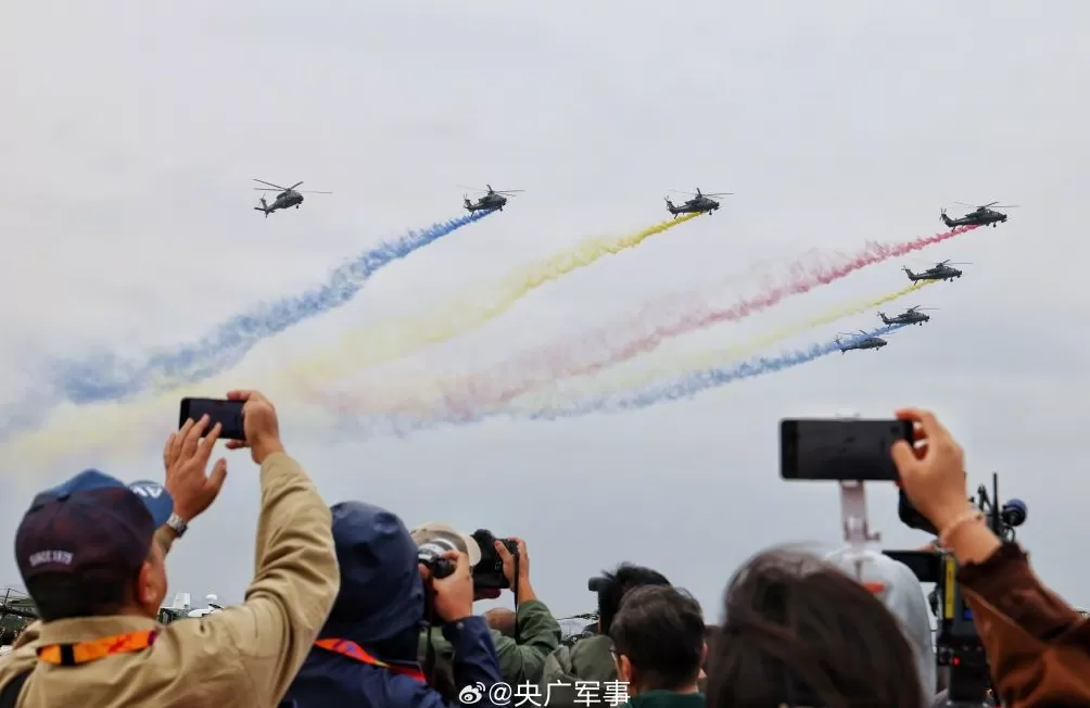 第1现场｜首秀惊艳直博会：直20T和直20有什么区别？-第2张图片-