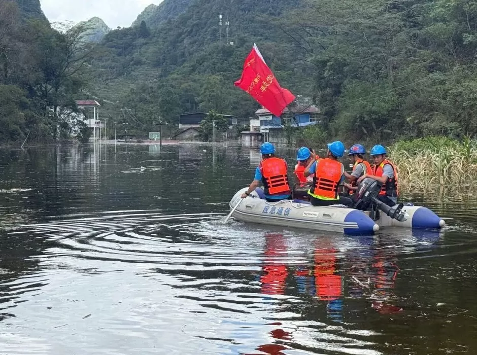 广西百色，洪水浸泡村庄已经长达10天-第6张图片-