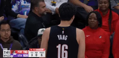 哭着告别季前赛，杨瀚森首个NBA赛季一定要记住姚明的忠告-第2张图片-