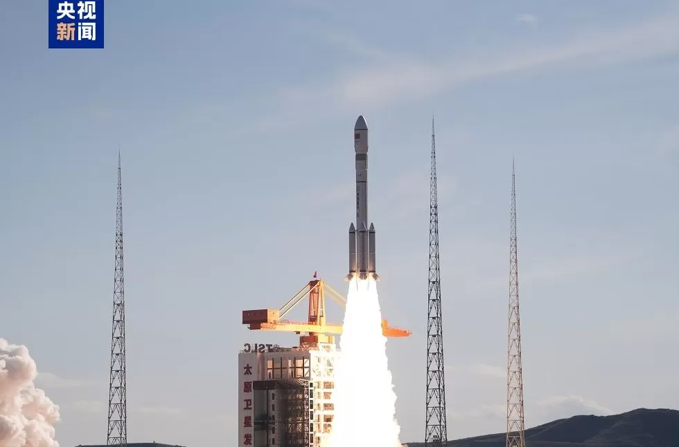 我国成功发射千帆极轨18组卫星-第1张图片-