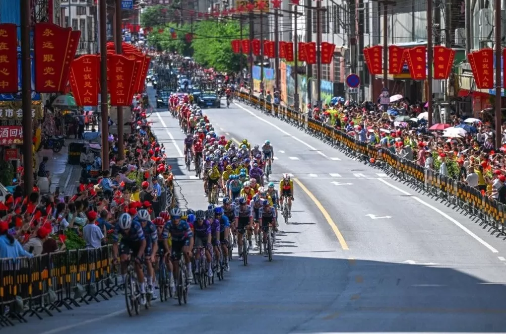 马尼耶4连胜创纪录，环广西世巡赛仍是“独角戏”-第4张图片-