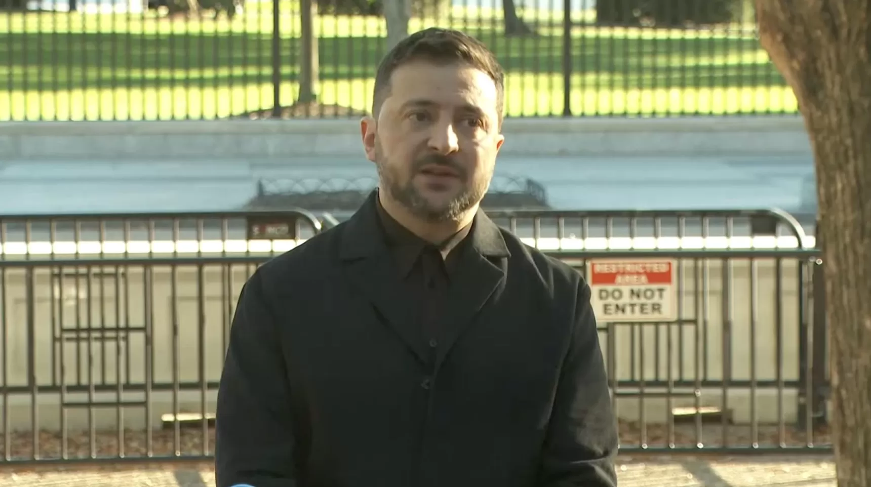 泽连斯基称愿意接受双边或三边会谈，特朗普称俄乌冲突应结束-第1张图片-