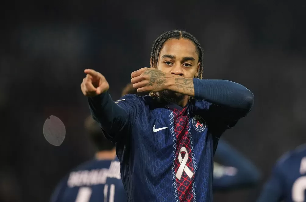 体坛联播｜大巴黎爆冷战平斯特拉斯堡，朱琳无缘宁波站四强-第1张图片-