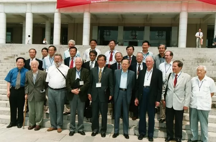 杨振宁先生生平-第11张图片-