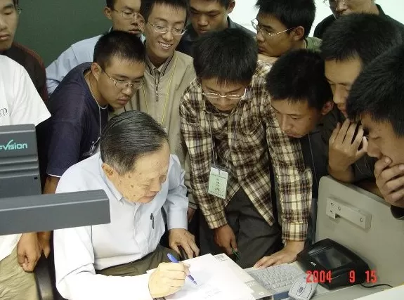 杨振宁先生生平-第12张图片-