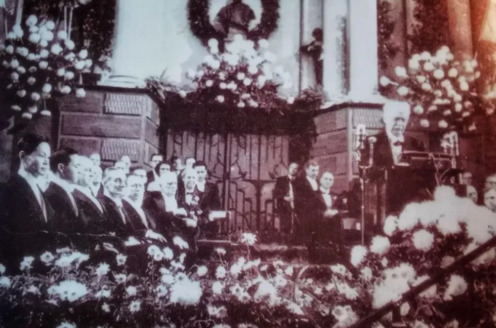 追忆杨振宁：13岁曾对父母说日后要得诺贝尔奖，35岁成真-第2张图片-