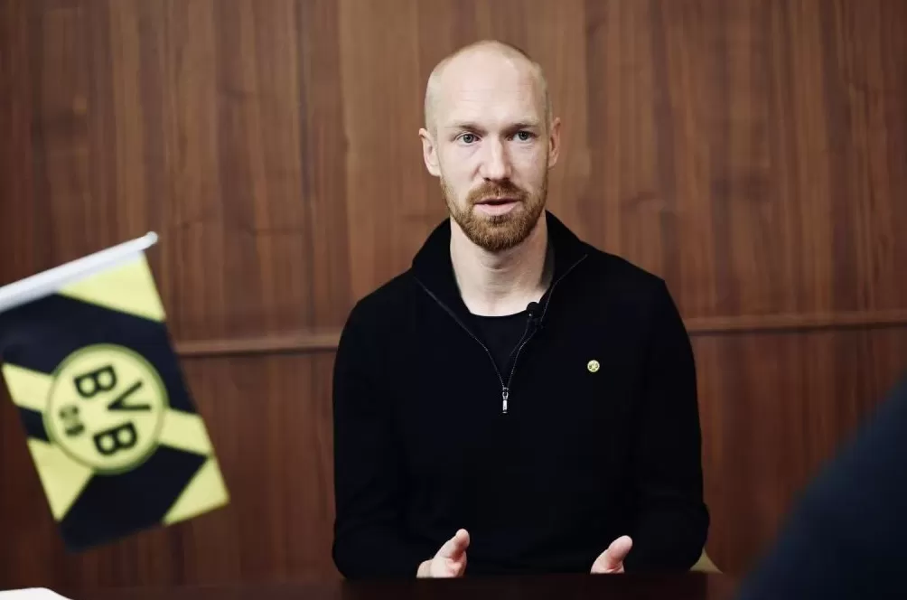 这一次以足球之名造访上海，波尔和樊振东火锅话友情-第2张图片-