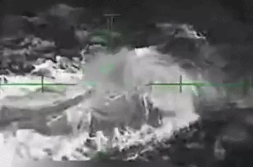 特朗普称美军摧毁一艘“载有毒品”的大型潜艇-第1张图片-