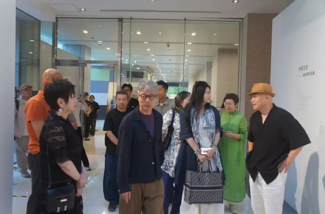 刮刀和色彩共同构建“时间之玄”-第4张图片-