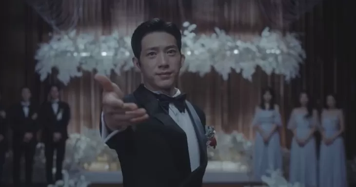 “于连”遇见“雷普利”：《许我耀眼》阶层叙事的突破与妥协-第2张图片-