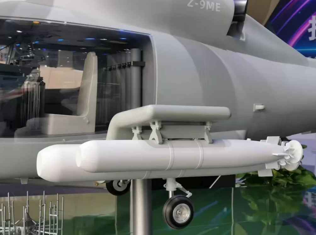 多图｜直-9家族最强舰载机亮相，可挂载多种武器-第3张图片-