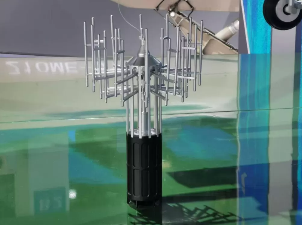 多图｜直-9家族最强舰载机亮相，可挂载多种武器-第5张图片-