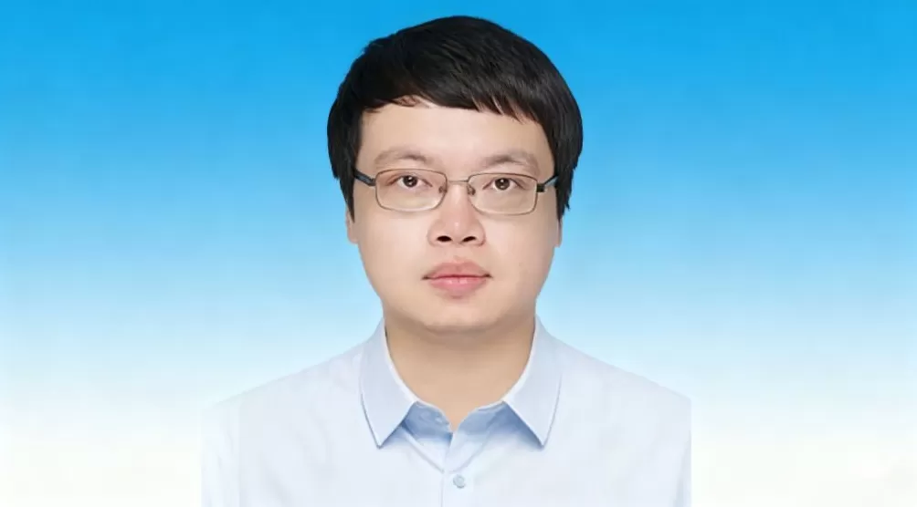 90后清华博士屈拓任漳州市国资委副主任，曾讲授DeepSeek政务课程-第1张图片-