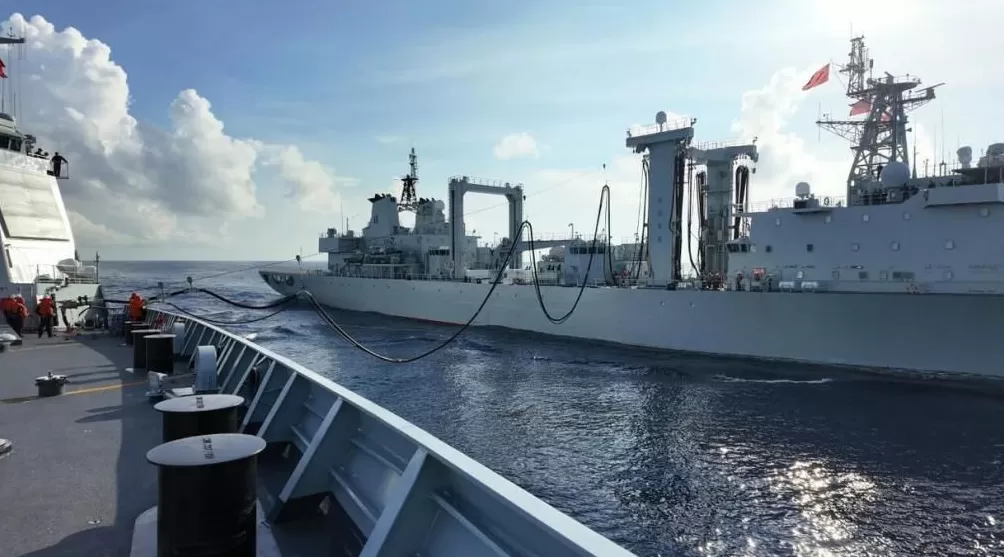 首次海上补给，成功！海军唐山舰、大庆舰、太湖舰奔赴亚丁湾-第4张图片-
