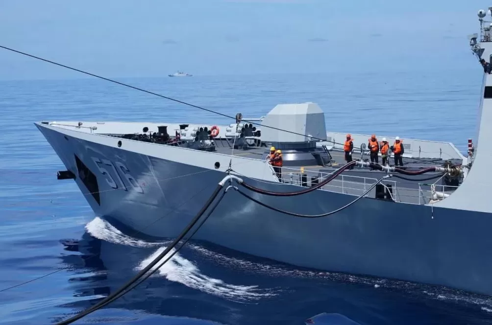 首次海上补给，成功！海军唐山舰、大庆舰、太湖舰奔赴亚丁湾-第6张图片-