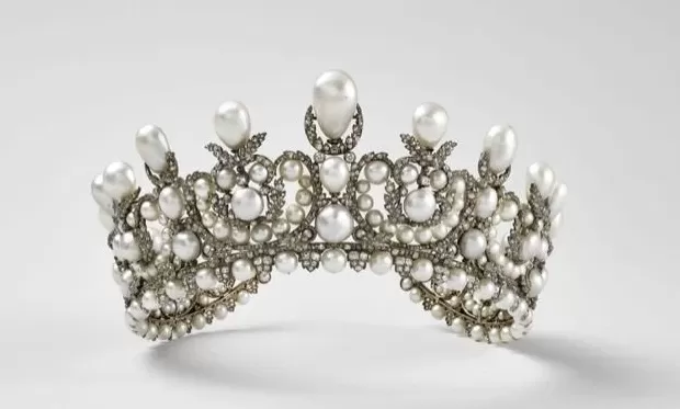 法国卢浮宫8件失窃藏品清单公布-第3张图片-