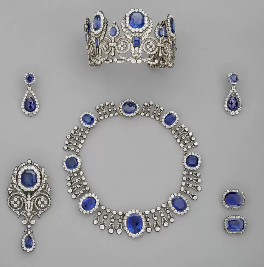 法国卢浮宫8件失窃藏品清单公布-第2张图片-