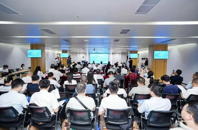 “三、五年后，兴宁鸽的无形与有形资产比会是多少？”一一“媒体+”兴宁鸽产业“诸葛亮”会议在穗举办-第1张图片-