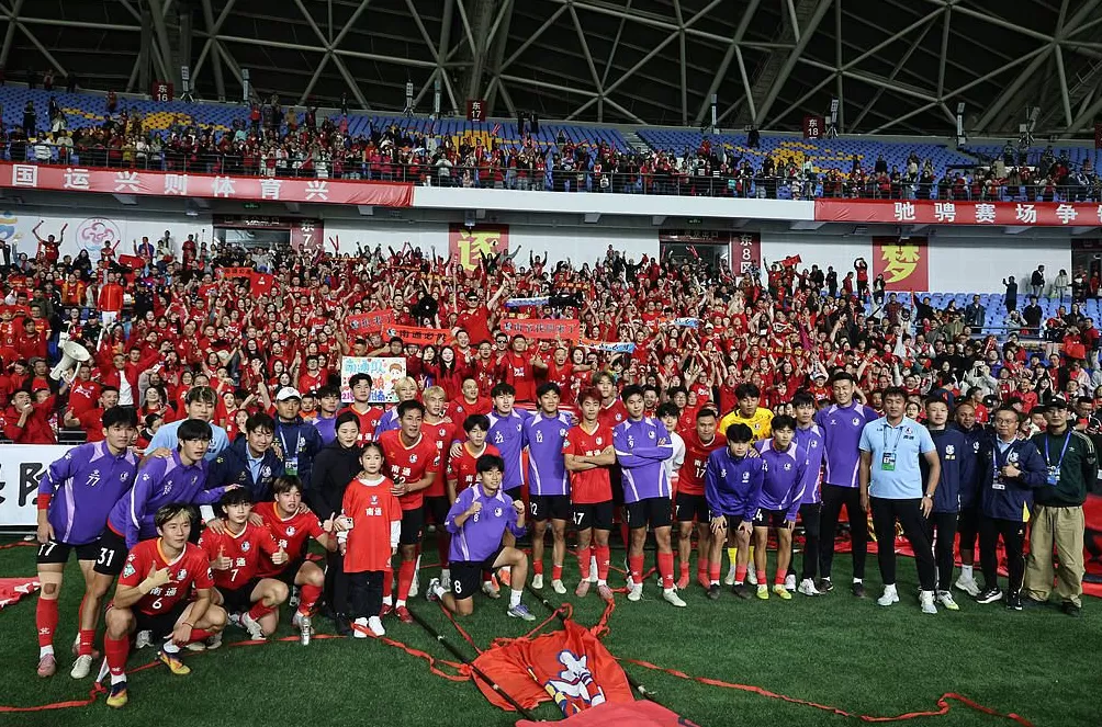 苏超复制世界杯经典，南通闯入决赛彰显城市足球底蕴-第1张图片-