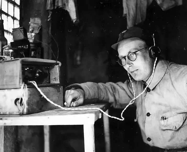 答·辩｜传播是政治的延续：“国家”“大众”与“新闻景观”-第1张图片-