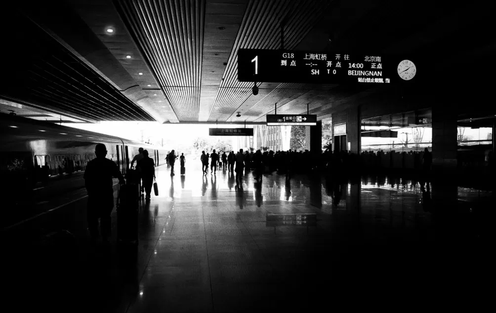 上海旅居⑦｜南非人理查森：在街头，我抓取那些“酷炫瞬间”-第5张图片-