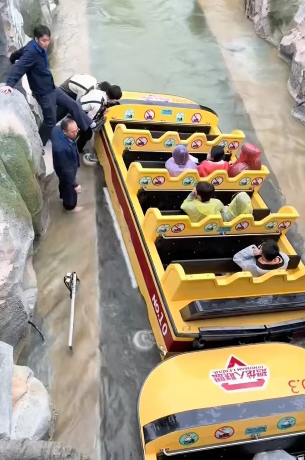 常州恐龙园回应一新项目发生脱轨事故：无人员伤亡，正在解决-第1张图片-