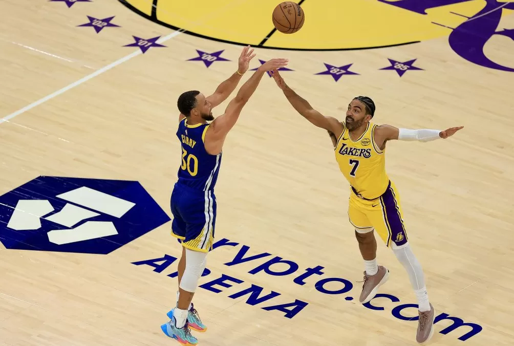 为什么NBA各队要对勇士心存忌惮？首秀开门红就是答案-第1张图片-