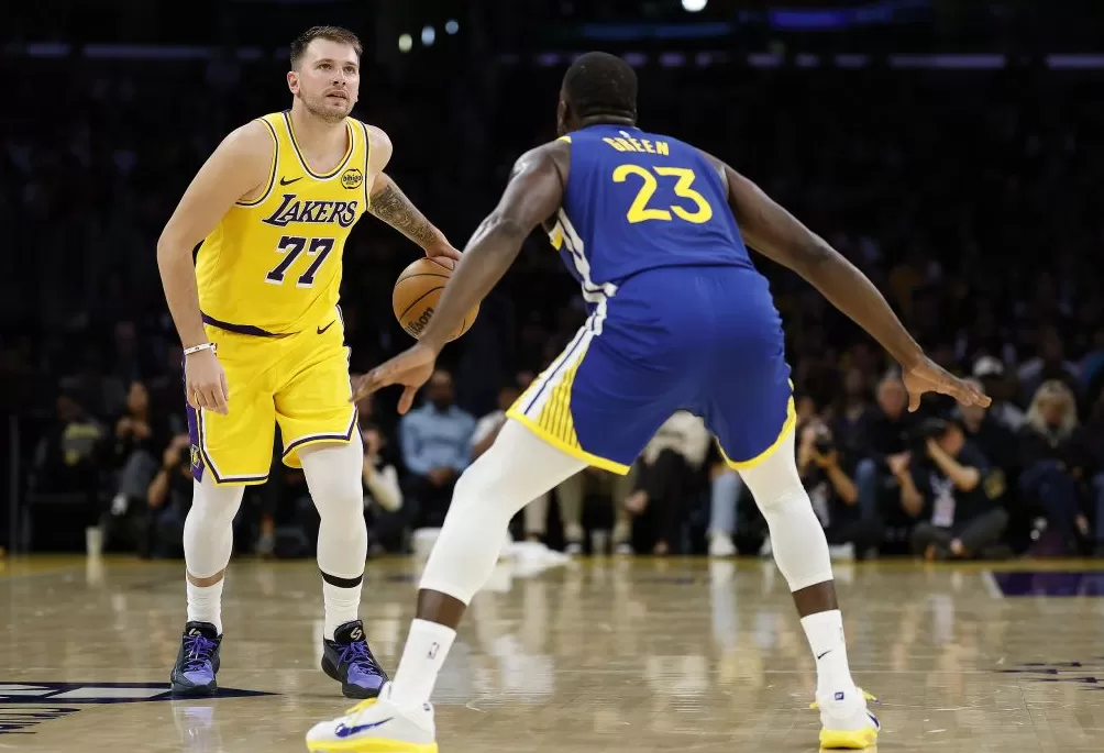 为什么NBA各队要对勇士心存忌惮？首秀开门红就是答案-第7张图片-