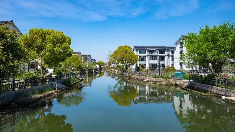 中央提出“十五五”推动农村基本具备现代生活条件，如何实现？-第1张图片-