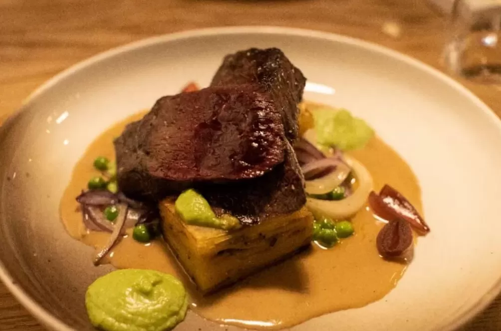 这届年轻人，为何负债旅行？-第2张图片-