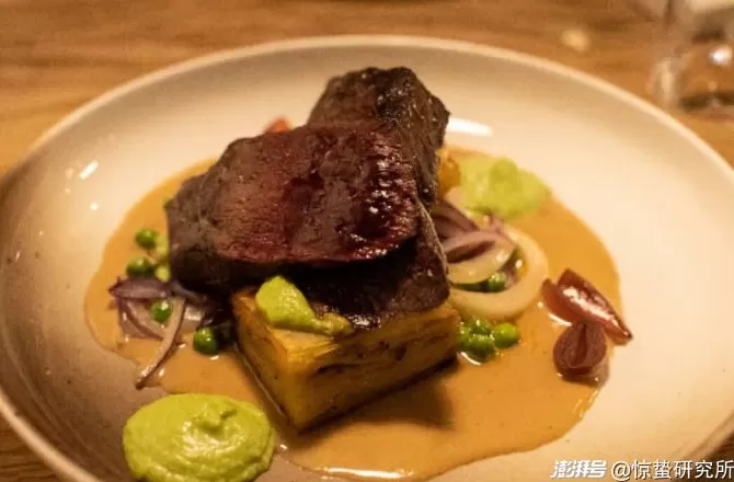 一线访谈丨这届年轻人，为何负债旅行？-第6张图片-